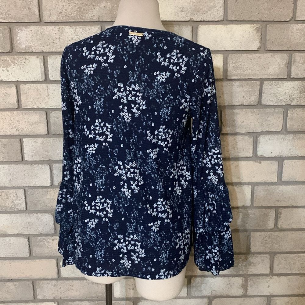 3for$20 blouse small - Picture 2 of 3